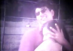 Suami memungkinkan istri xxx dokter jepang untuk ayunan.